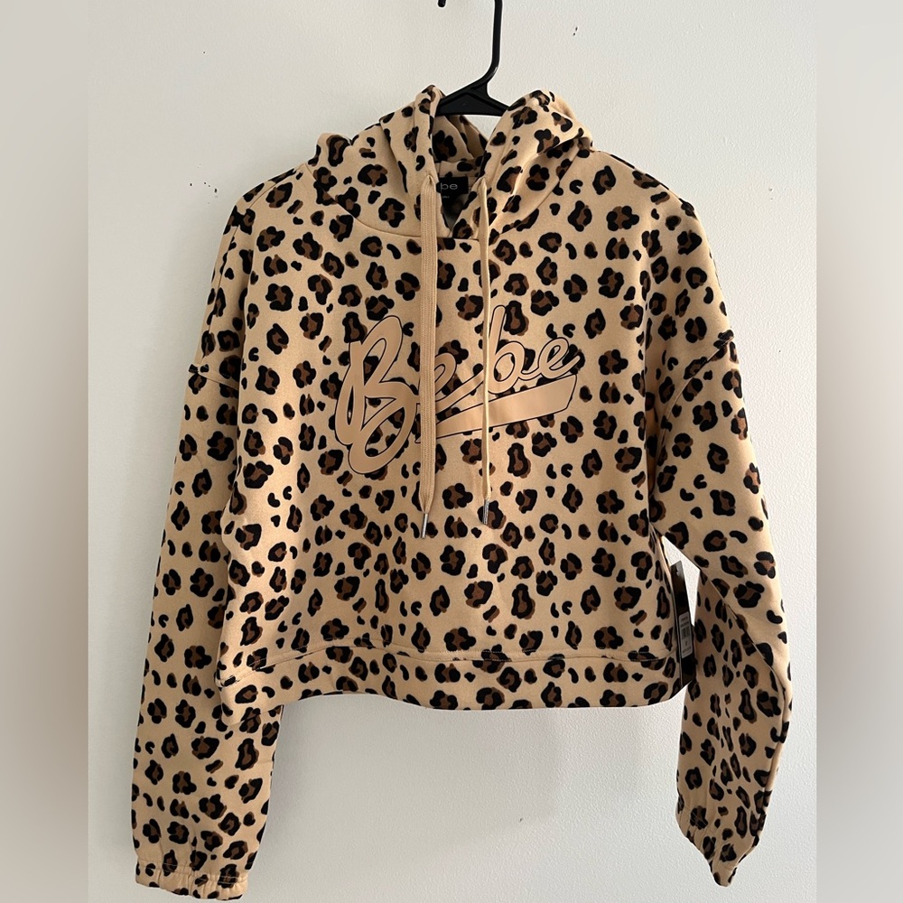 BEBE Leopard Print Cropped Hoodie Size Medium Brown Tan Black